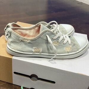 Denim Distressed style sneakers
